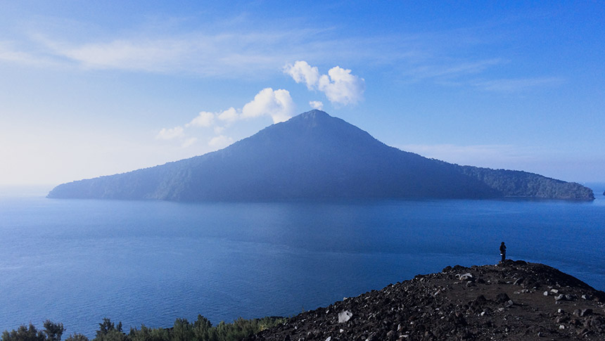 open trip anak gunung krakatau lampung
