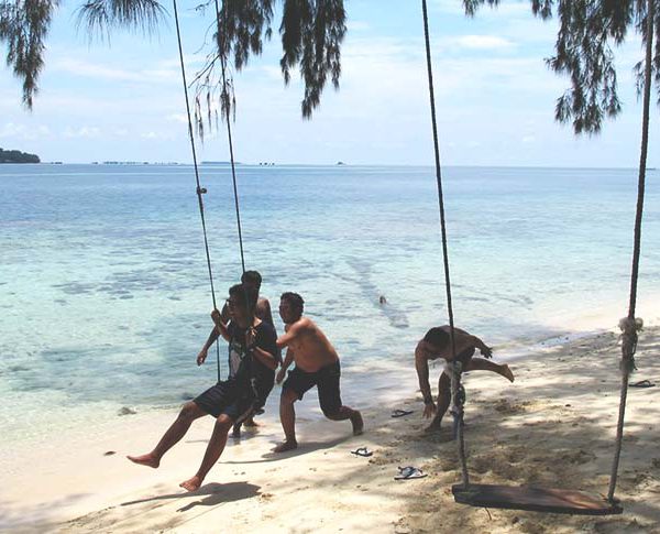 Paket Wisata Pulau Harapan Murah
