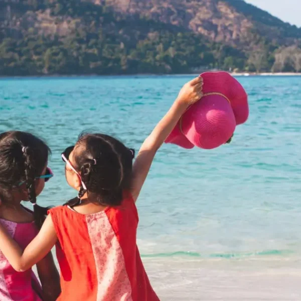 Tips Liburan Keluarga ke Pulau Pahawang Bareng Anak Kecil